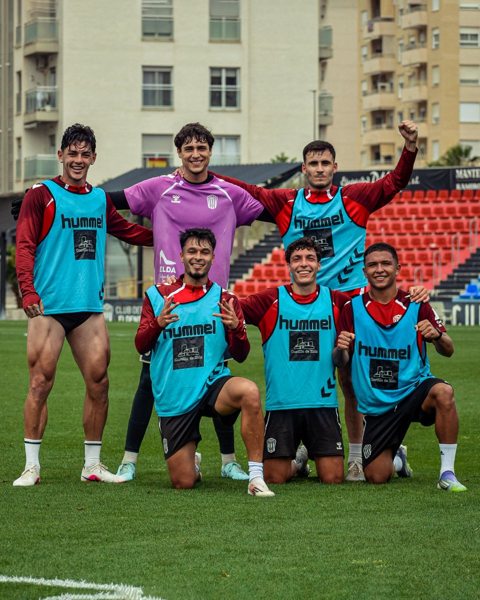 CD Eldense tweet media