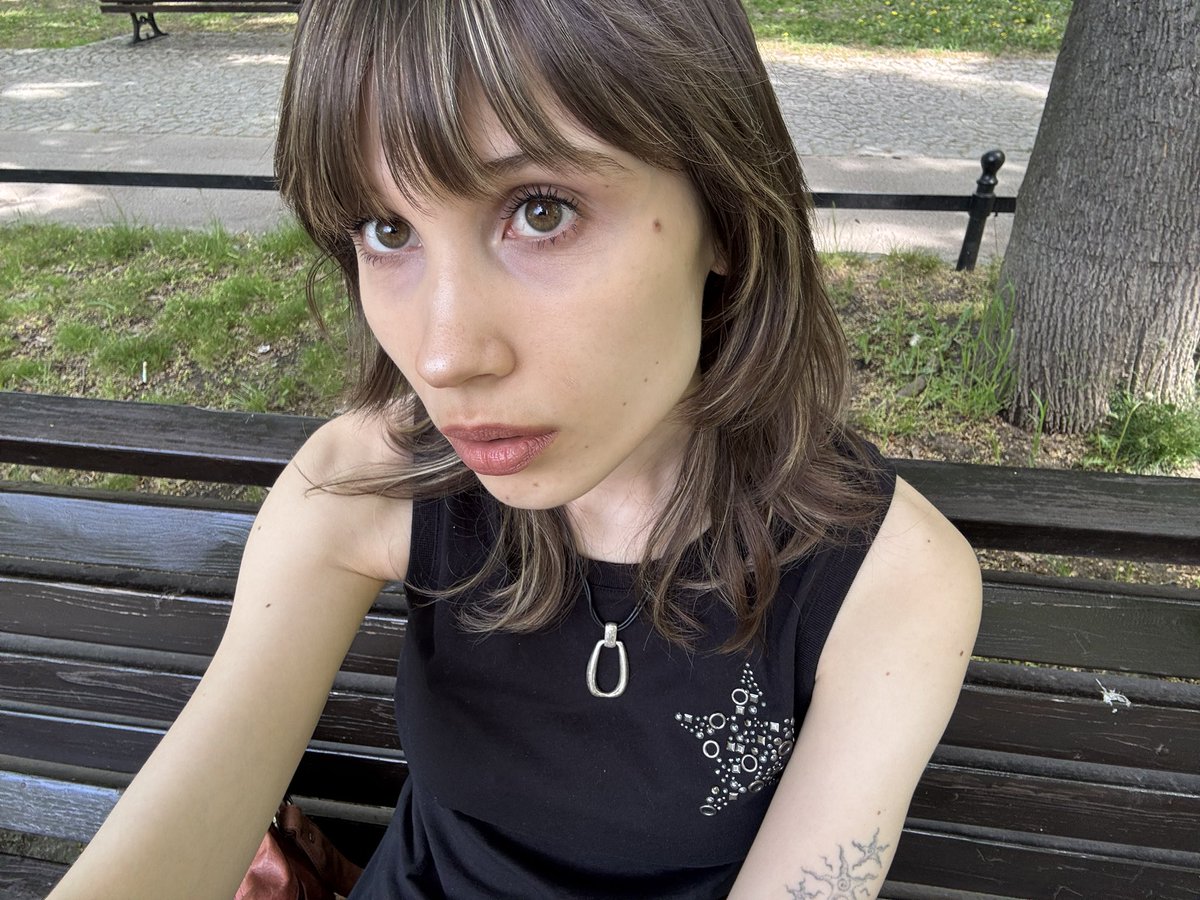jess tweet media