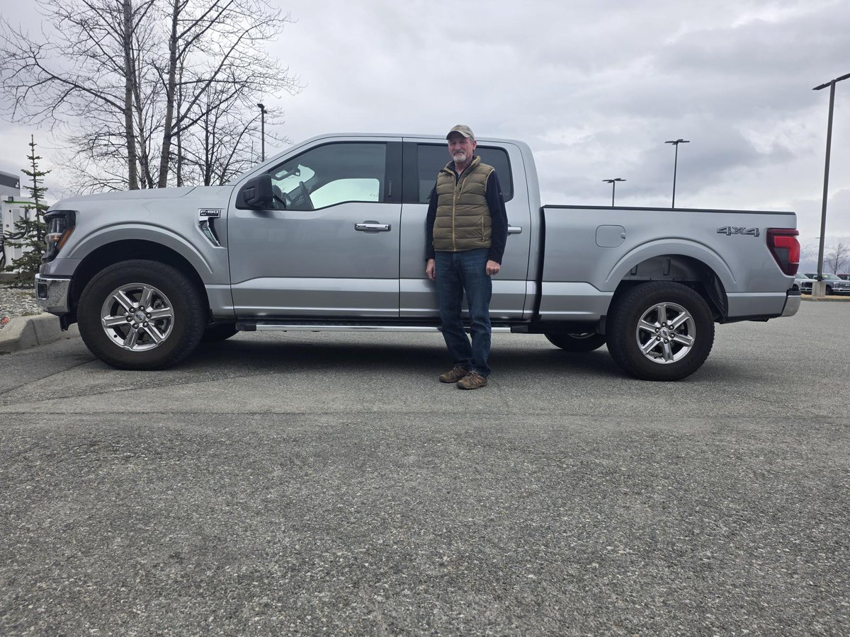 fordwasilla's tweet image. Cheers to you, John A! Your Ford F-150 looks great. Aaron Johnston thanks you for your business. Buy yourself a present:

cutt.ly/wtZxMrv6

#kendallfordofwasilla #ford #fordf150 #f150 #truck #trucklife #wasillaalaska #wasillatrucks #f150life #kendallauto