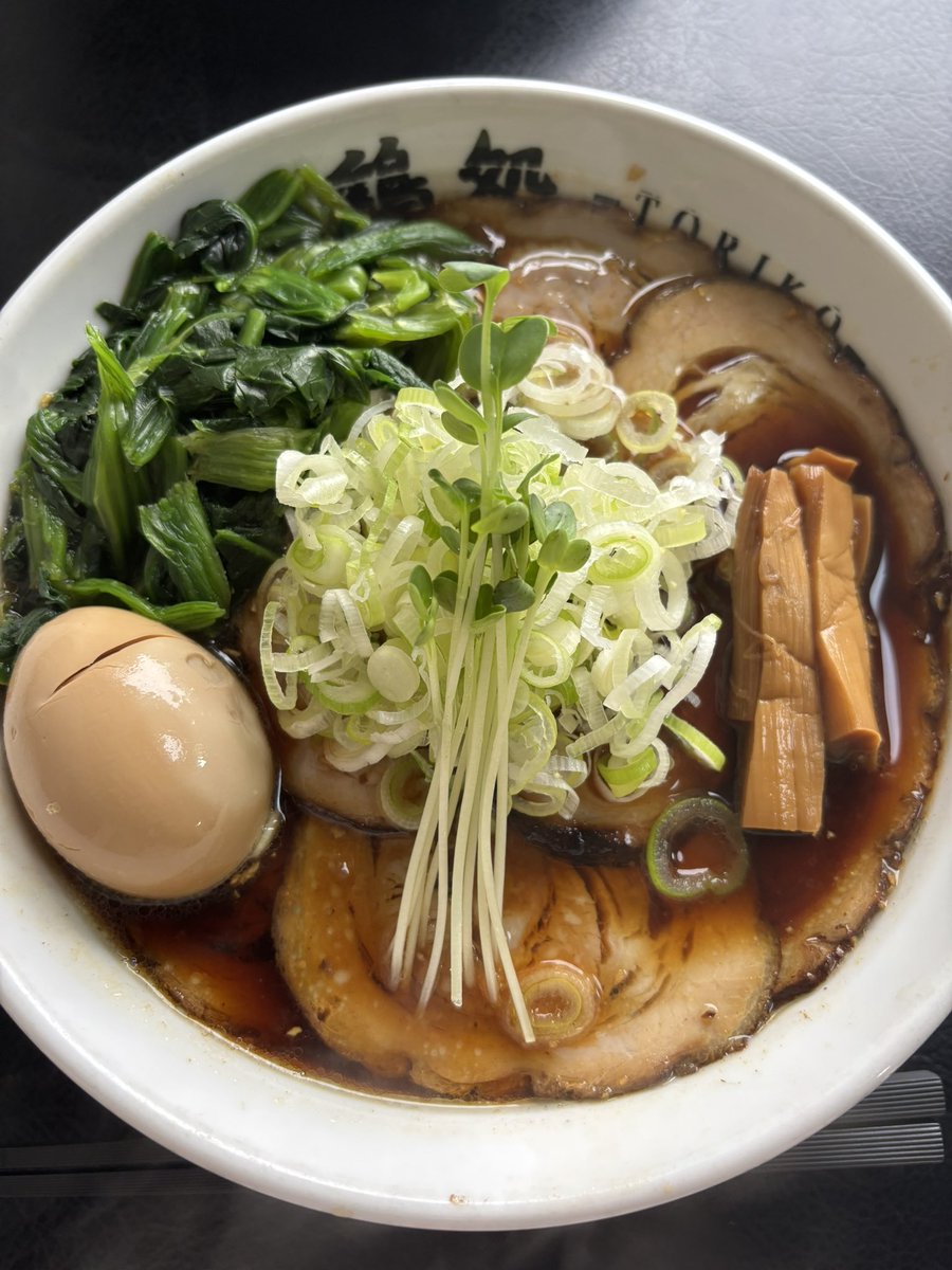 s_maple131's tweet photo. 大好きな鶏処さんのラーメンんんん！！！
#新潟市 #鶏処 #生姜醤油 https://t.co/PVJQb1pKw8