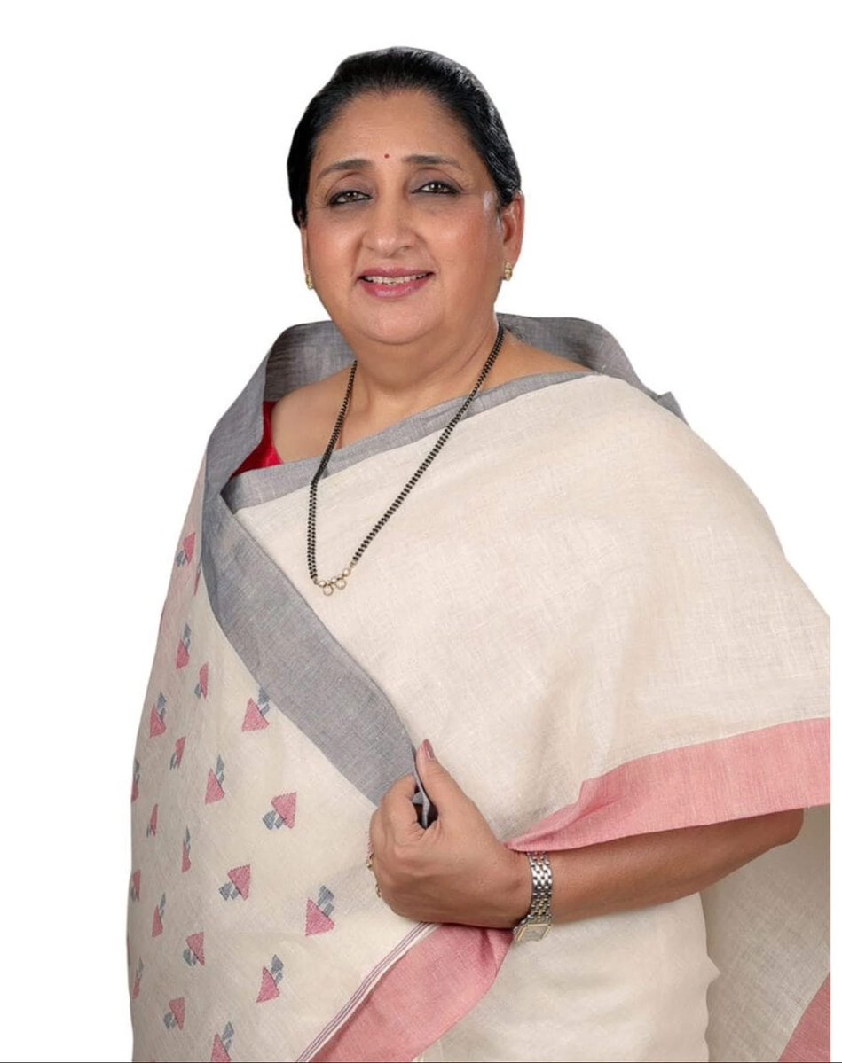 PokaleSpeaks's tweet image. राज्याच्या उपमुख्यमंत्री आदरणीय सुनेत्रावहिनी अजितदादा पवार
यांची बारामती विधानसभा पोटनिवडणूकीत मोठ्या मताधिक्याने विजयी झाल्याबद्दल हार्दिक अभिनंदन ! 

#baramati #विजयी #Congratulations 💐👏 @SunetraA_Pawar @SP_OfficialTeam