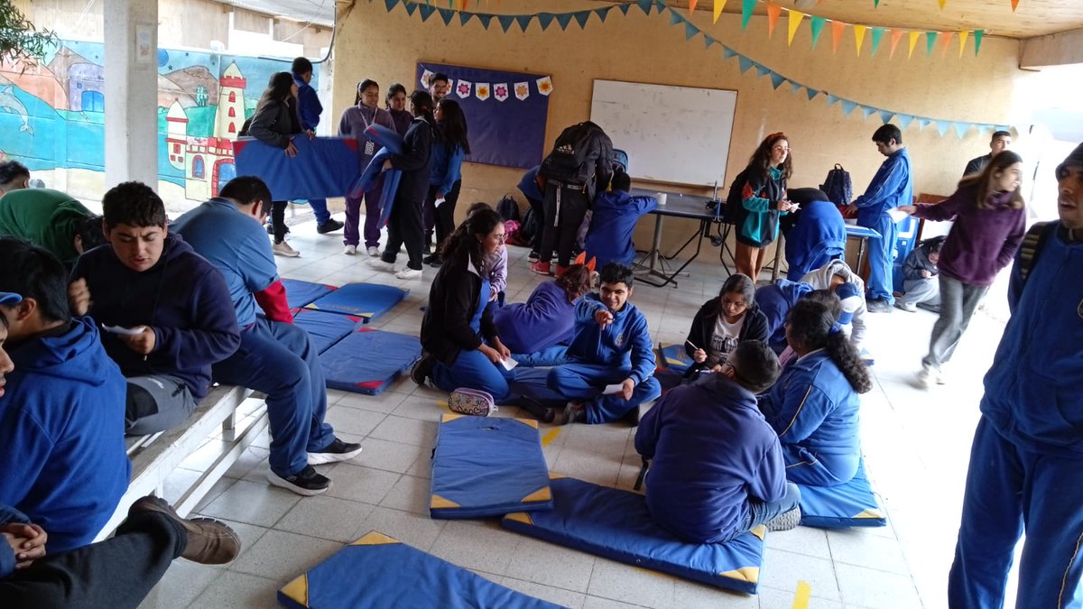CoanilLS's tweet photo. En nuestro colegio #Coanil de #LaSerena celebramos el Día de la Convivencia 2026 fomentando varios valores basados en la tolerancia y el respeto por las diferencias 💙 

Hubo actividades grupales y trabajos que se plasmaron en compromisos 💯✅

#Educacion #ConvivenciaEscolar https://t.co/PACfcu9irI