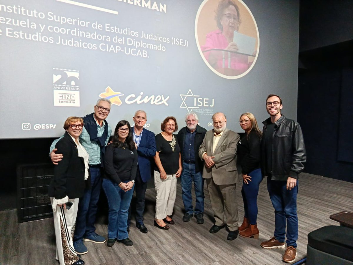 EspacioAF's tweet photo. Grandes emociones vivimos el sábado #2May en la Sala 1 de @CinexVe de @tusambilccs durante nuestra CINEtertulia dedicada a las madres.
En alianza con @EmbaFrancia e ISEJ Venezuela proyectamos y comentamos la película "Érase una vez mi madre", de Ken Scott 📽️ https://t.co/L8SqPVV4ui