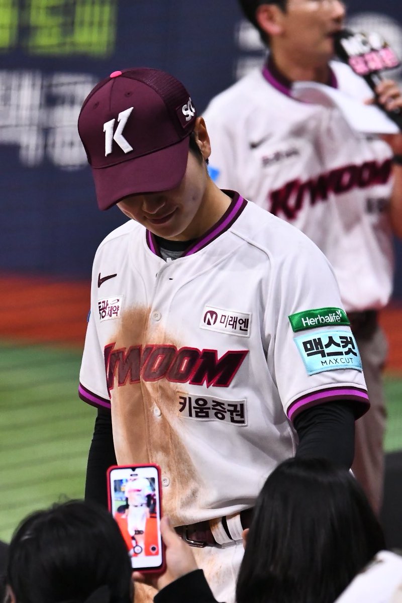 더블원 tweet media
