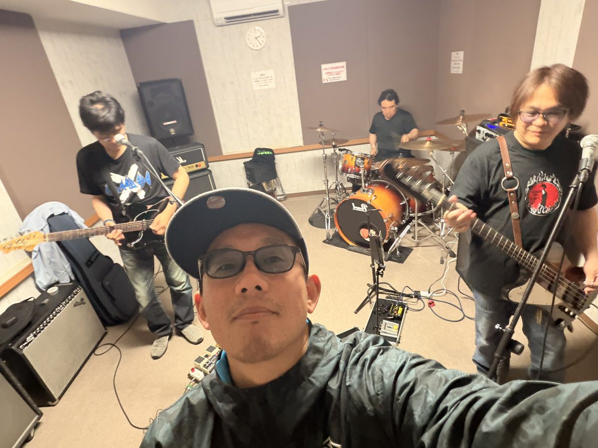 無印良音 tweet media
