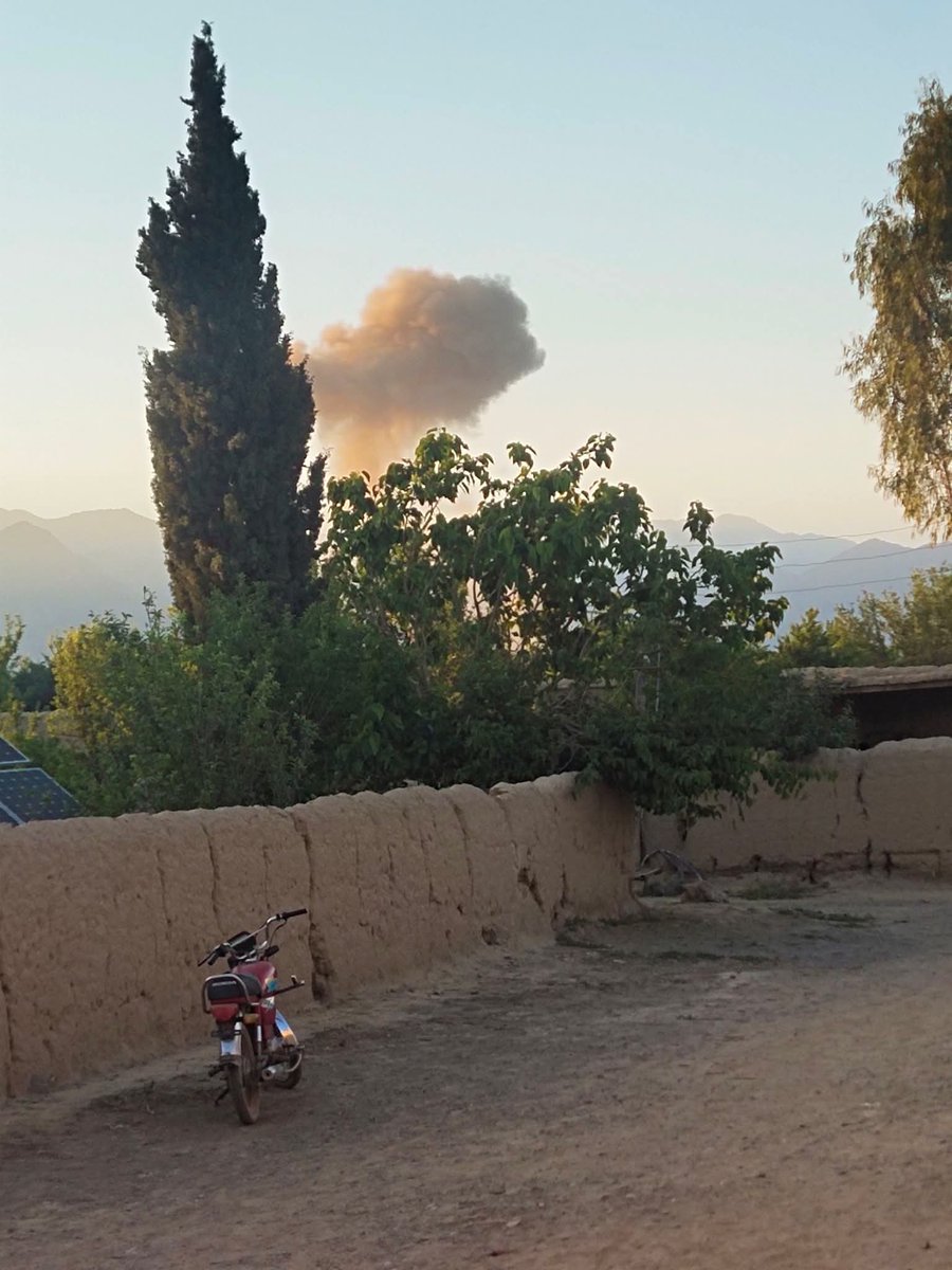 Sardar_Nouman__'s tweet image. 🚨🚨 An #explosion has been reported near the #Azam #Warsak #Bazaar, #South #Waziristan.
