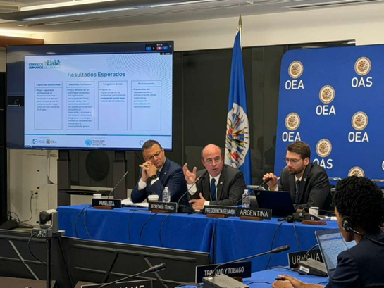CICAD_OEA's tweet photo. During the recently held 60th Meeting of the Group of Experts for the Control of Money Laundering #GELAVEX organized by @OEA_DDOT, @CICAD_OEA presented the Drug Couriers Project.

This project illustrates how the criminal convergence approach promoted by @OEA_Seguridad is put into practice through intersectoral coordinated responses with various @OAS_Official departments and secretariats.

Led by @CICAD_OEA with support from @CanadaFP 🇨🇦, the project promotes approaches that integrate crime prevention, justice, and social inclusion to confront increasingly complex criminal phenomena. @CanadayOEA, @GAC_Corporate

More information about the project 👇 https://t.co/TVEURObM2J