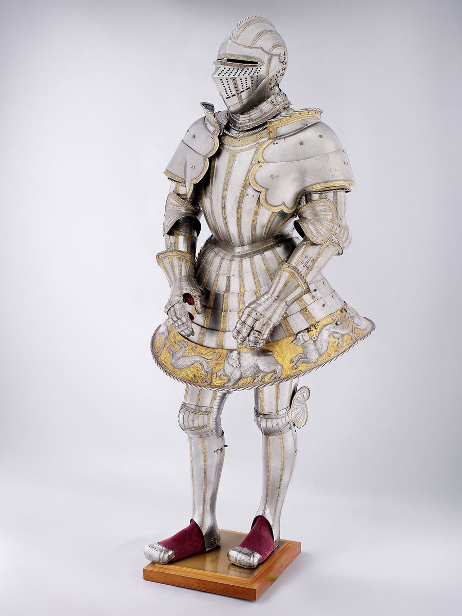 TheArmour's tweet image. The tonlet #armor of Holy Roman Emperor Charles V, attributed to Kolman Helmschmid, #Augsburg, #Germany, ca. 1525-1530, housed at the #RealArmería, Madrid

#renaissance #art #history