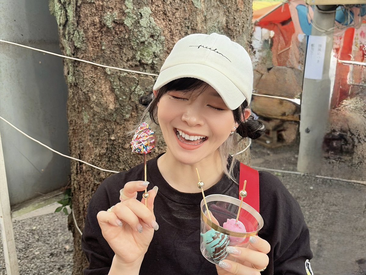 ひるまˇりな tweet media
