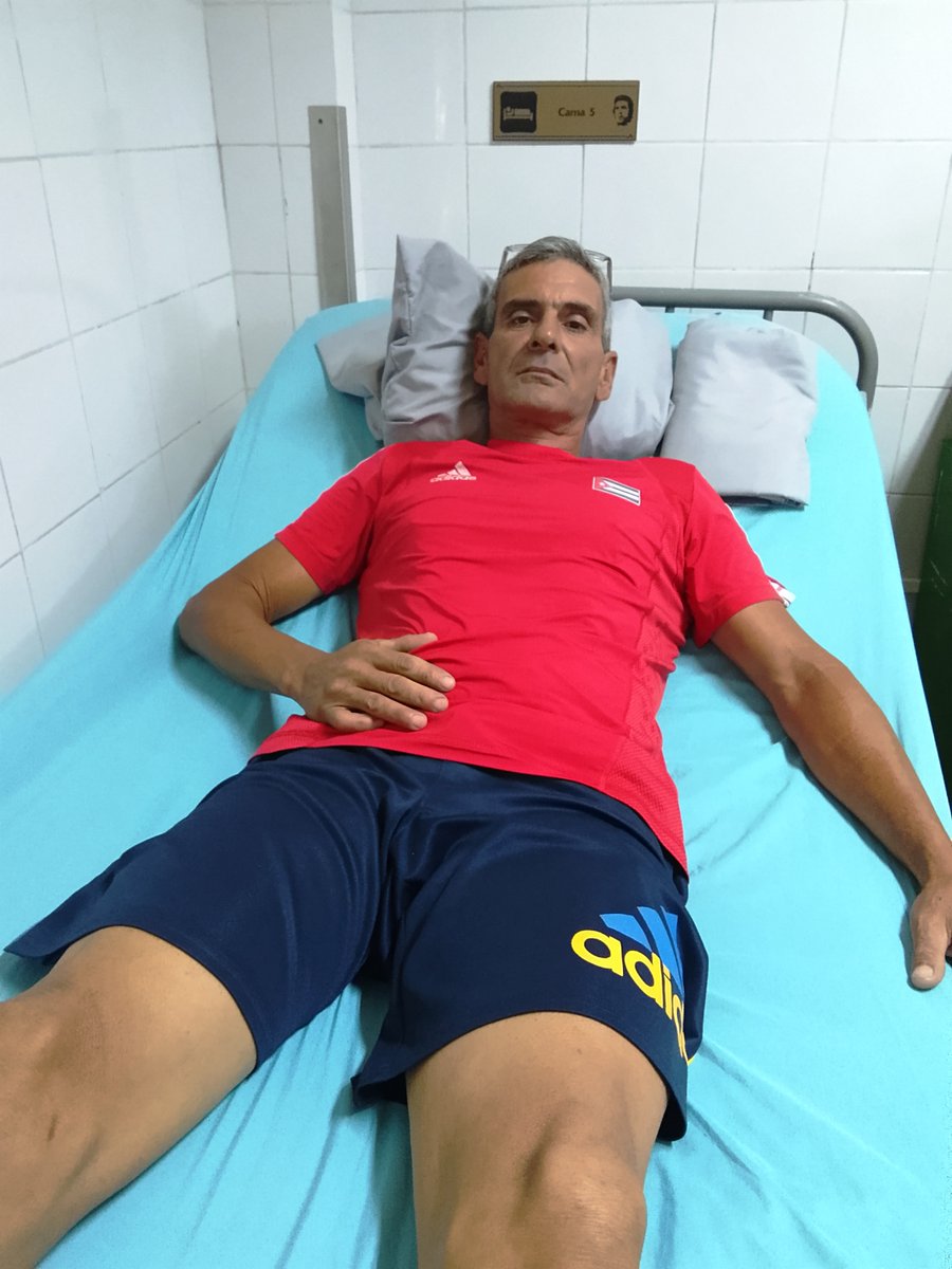 cardiovcl's tweet photo. Pacientes Kelvis Jiménez Gómez, Jorge Preste Saliero y Osvaldo Fernández Calzado, preparados con pruebas de rutina, como análisis de sangre, una radiografía de tórax, un electrocardiograma y un historial médico completo, para la realización de coroniografía en el  #Cardiocentro. https://t.co/RQQ0kCKGyv