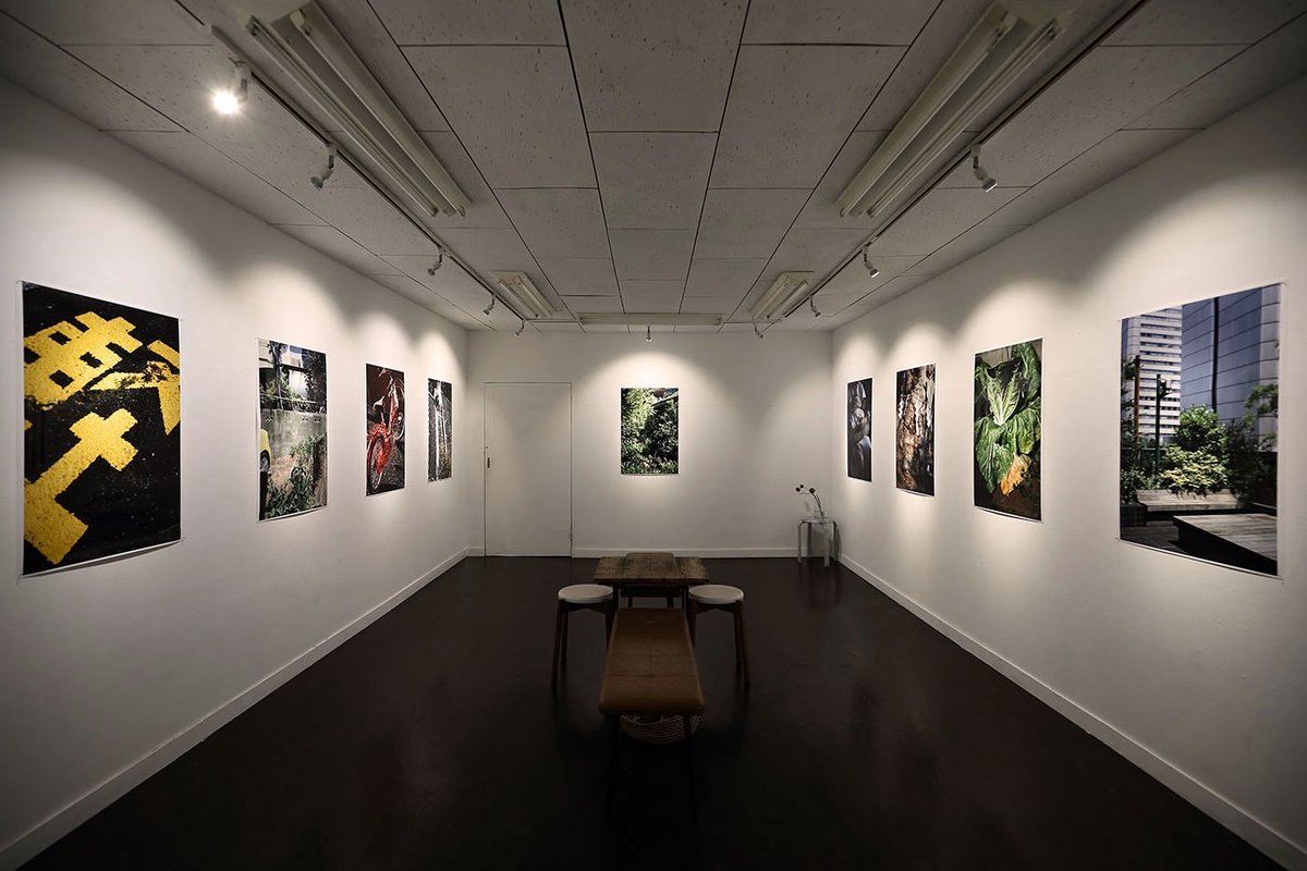 【 - 本日より開催 - 】
柴田裕哉写真展
「Y／Y」
開催中〜5月17日(日)迄
13:00-20:00 会期中無休

是非ご高覧くださいませ。

Yuya Shibata photo exhibition
[ Y／Y ]
Until May. 17th (Sun)
1pm-8pm
Open everyday during the exhibition.