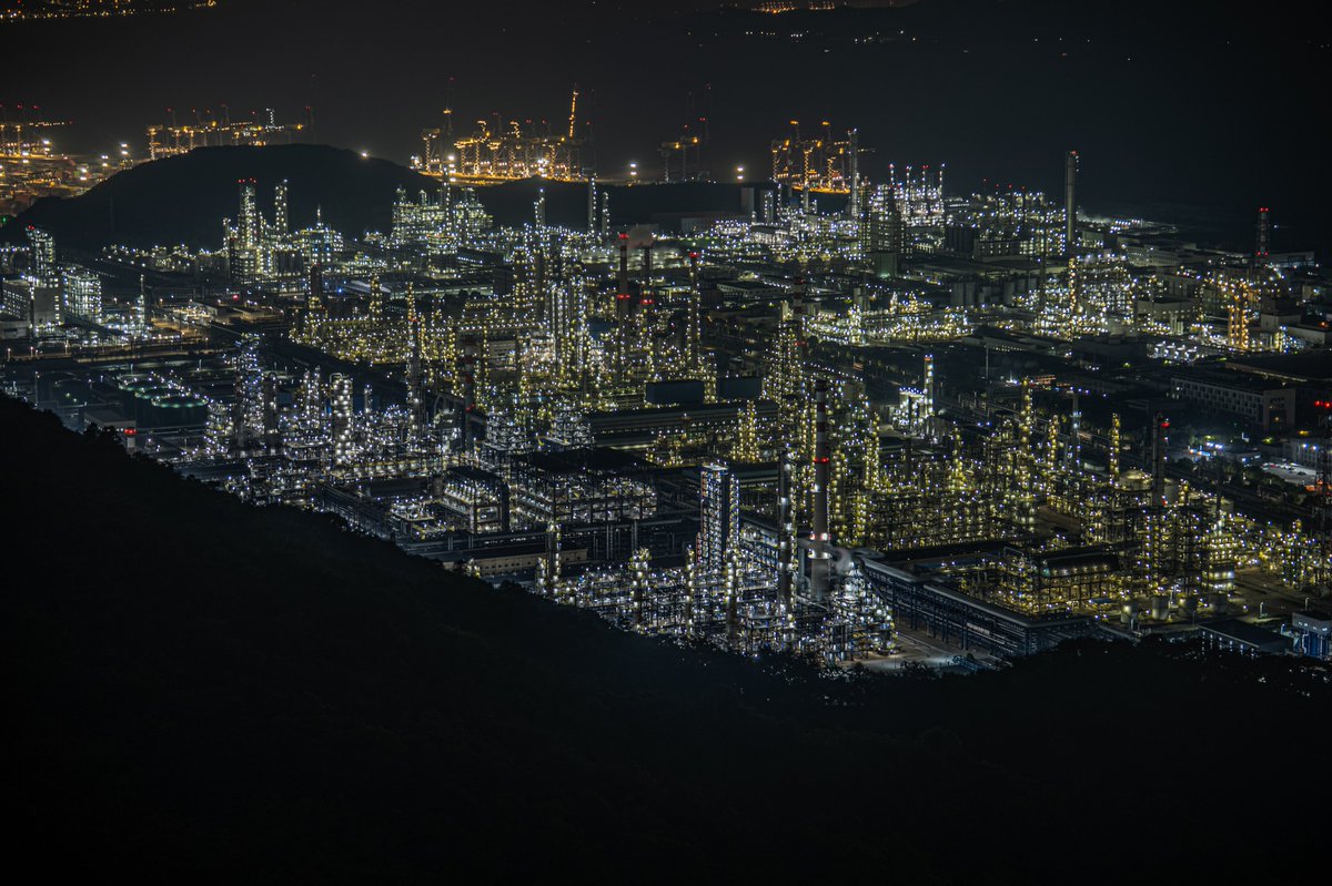 WDonkey12552's tweet photo. 镇海炼化, HDR
#HDR #工业 #化工 #长曝光 https://t.co/DquVwJdSZj