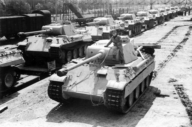 This day in 1943, Hitler postponed Operation Zitadelle, better known as the Battle of Kursk. The delay aimed to strengthen German forces with more tanks like the Tiger and new Panther tank.

However, the Soviet government had foreknowledge of the German operation, provided in