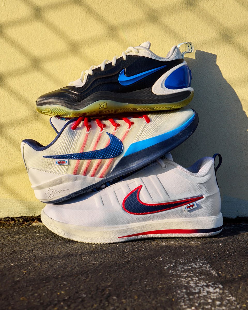 Foot Locker tweet media