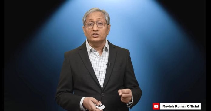 भाजपा ने बंगाल में 205 सीटें जीत ली हैं,
अब सवाल ये है कि जब बहुमत के लिए सिर्फ 148 सीटें चाहिए थी तो जनता ने भाजपा को 57 सीटें ज्यादा क्यों दी?
क्या अच्छा नहीं होता कि भाजपा की सरकार बनाने के साथ वो बाकी सीटों में कांग्रेस और वामपंथी दलों को ले आती, इससे देश में लोकतंत्र मजबूत