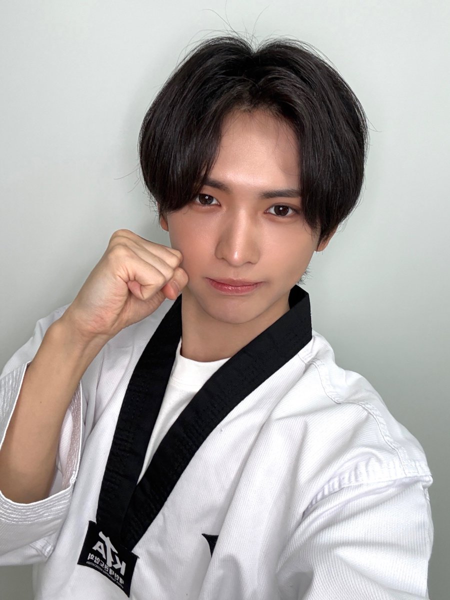 TPST__official's tweet image. [📸TEMPIC]

26.05.05 #HappyChildrensday

🥋👊🏻

#TEMPEST #템페스트