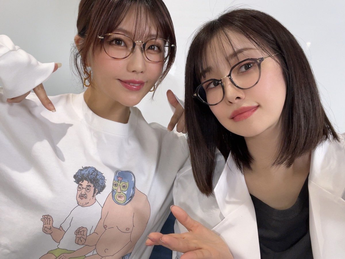 競輪配信ありがとうございました🚴‍♀️
どうなる事かと思いましたが、先生、そして皆様のおかげでなんとか持ちこたえる事ができました。(負けです)

きむちゃんねるさんから最近出たグッズのロンTを着させていただきました👌
かわいっ。
kimuchannel.base.shop

明日も配信あるよ〜。バッチさんだよ〜。