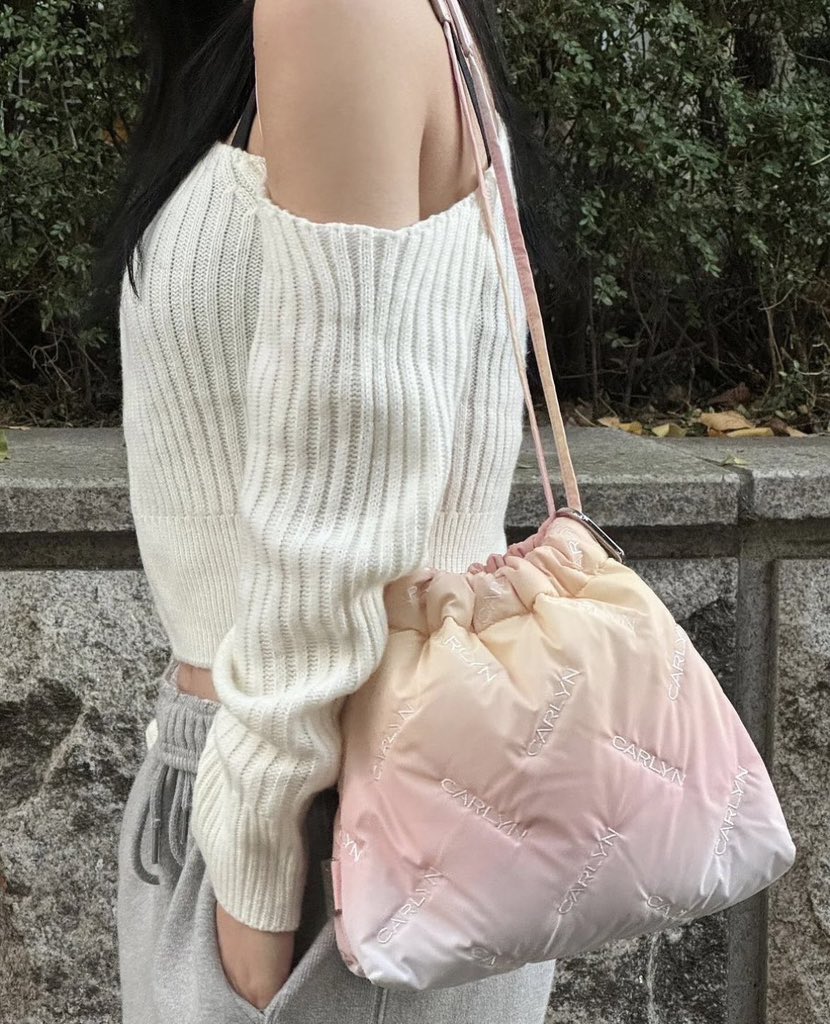 halloxkr_store's tweet image. Carlyn Twee Cotton Candy #mini SALE80% ‼️
〰️ ใบละ 890฿ 〰️ ปกติ 3500++

กระเป๋าสายหวานโทน Cotton Candy พาสเทลละมุน ฟีลลูกคุณสุด ๆ ~ ขนาด mini กำลังดี ใส่ของจำเป็นได้ครบ ทั้งลิป มือถือ การ์ด ✨💘
📌 ขนาด 24x25x9 cm

✳️ CF จำนวนได้เลยค้า มัดจำด้วยใจ ของถึงไทยค่อยชำระนะค้า ⛔️
