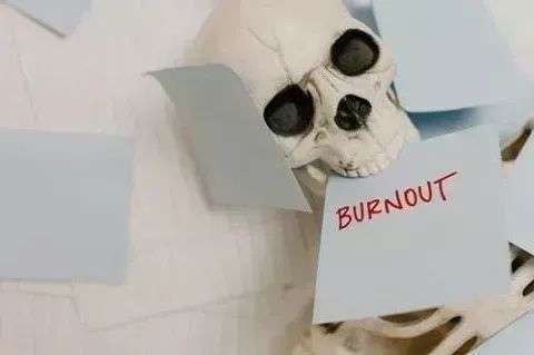 DTNEtiquette's tweet image. Self-care is critical if you want to avoid burnout...take your breaks, get some fresh air, set boundaries, and give yourself a hug! ~ #DTN #begood2u #selfcare