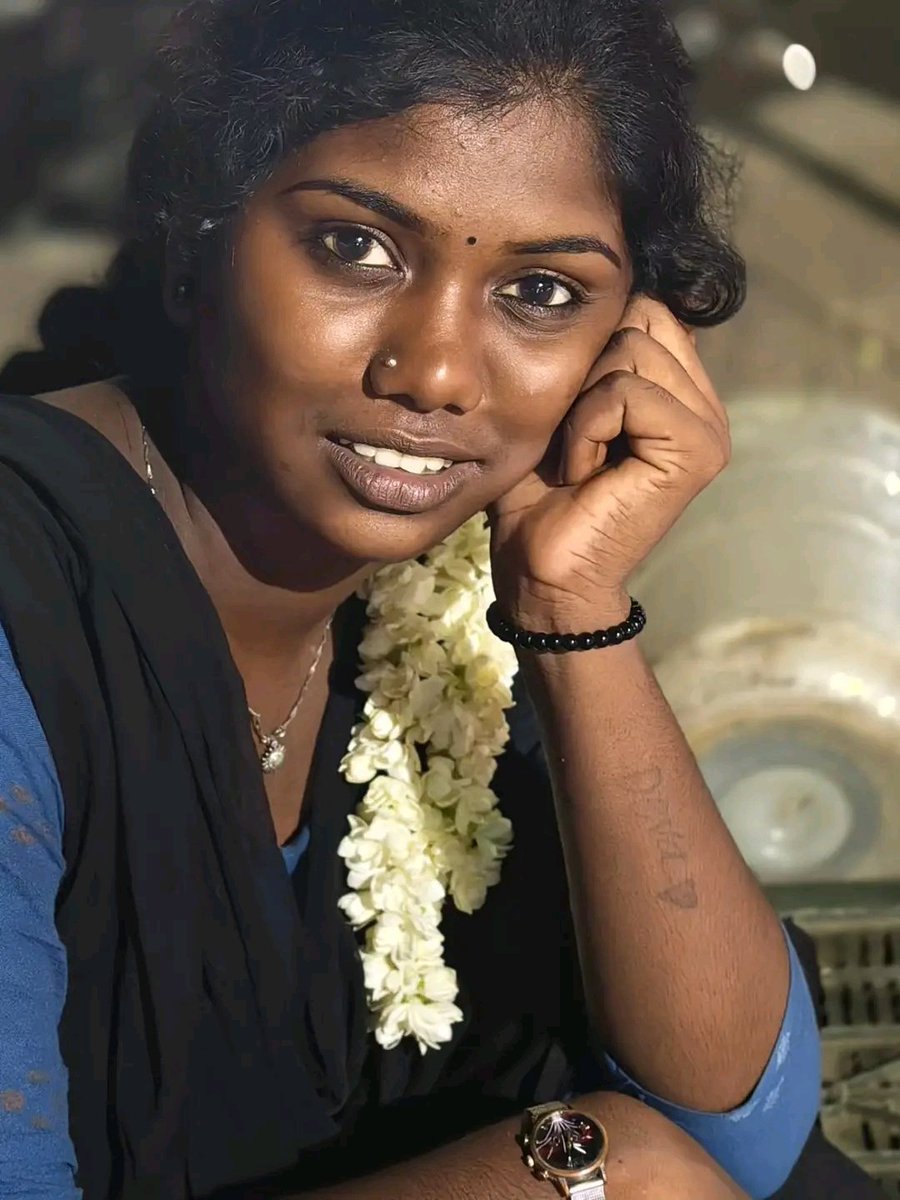Nadhiya 👒 tweet media