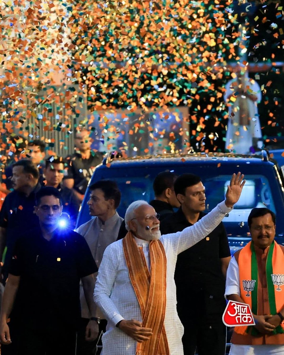 MukeshB478's tweet photo. पश्चिम बंगाल, असम और पुडुचेरी में मिली इस ऐतिहासिक विजय पर समस्त देवतुल्य जनता एवं समर्पित भाजपा कार्यकर्ताओं को हार्दिक बधाई एवं अभिनंदन 

#VijayYatra #Bjp4India #ElectionResults2026 #viksitbharat
#बंगाल_का_रिजल्ट 
#Narendramodi 
#Amitshah https://t.co/3yiS44soqT
