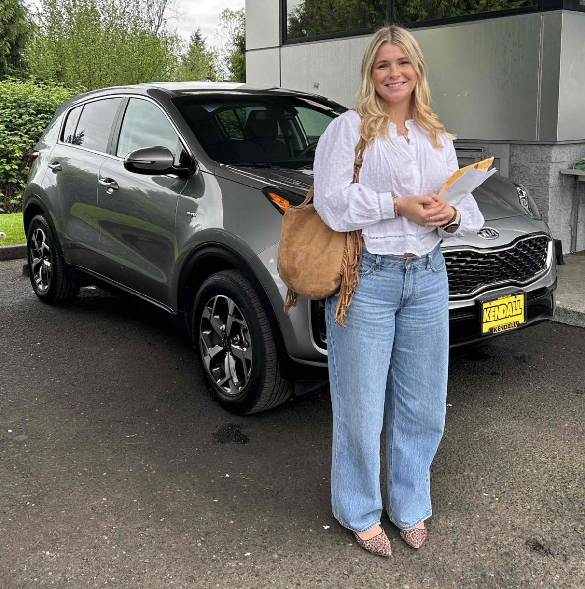 KFVancouver's tweet image. Great choice Hannah F! We know Jeremy T. Mandaguit enjoyed working with you. Accessorize your driveway:

cutt.ly/StZDn5KR

#kendallfordofvancouver #kia #kiasportage #sportage #suv #suvlife #vancouverwa #vancouversuvs #kialife #kendallauto #letsstartsomethinggreat