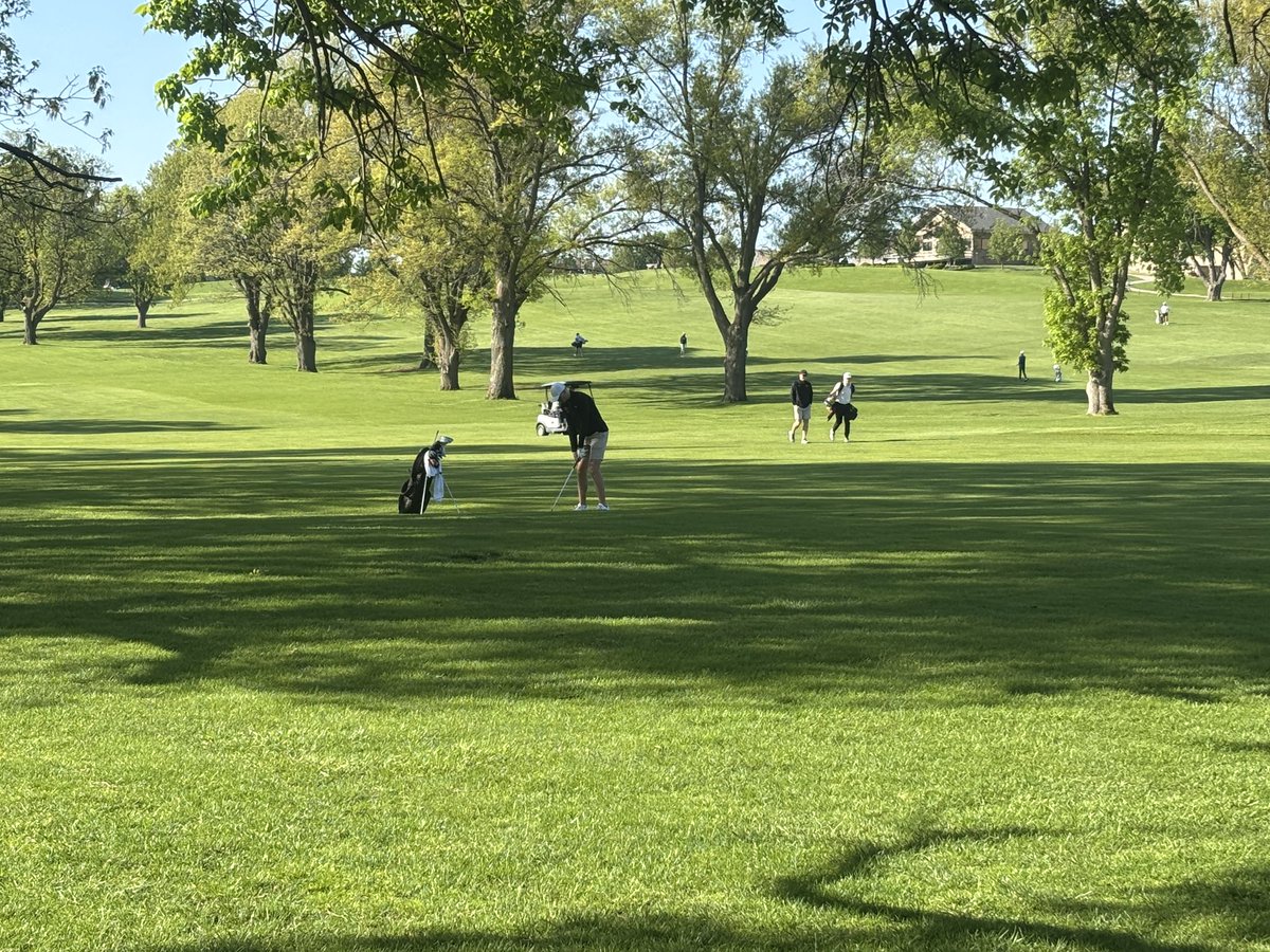 Roncalli Catholic Golf tweet media