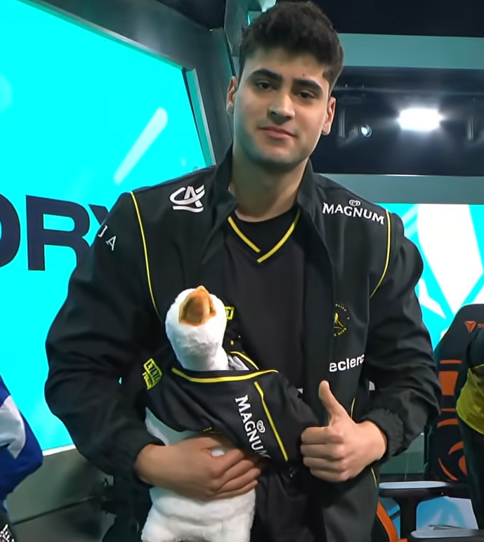 LEC tweet media