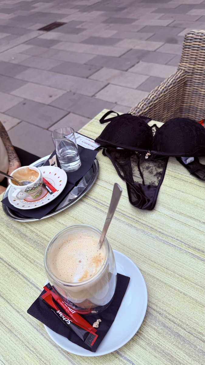 TwoBlondeGds's tweet image. Coffee first… decisions later 😈  

You never know what comes after…

#coffeevibes #lifestyle #blonde #fitgirl #exclusive #dessous