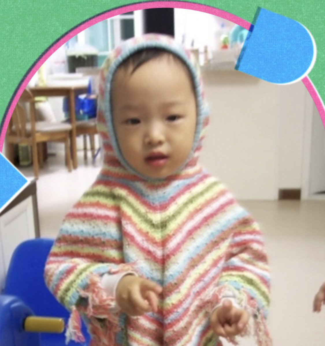 존귀력에바다 ㅜㅜㅜ 아ㅜㅜㅜ
공룡손하고 잇는건가 너모 커여어ㅜㅜ