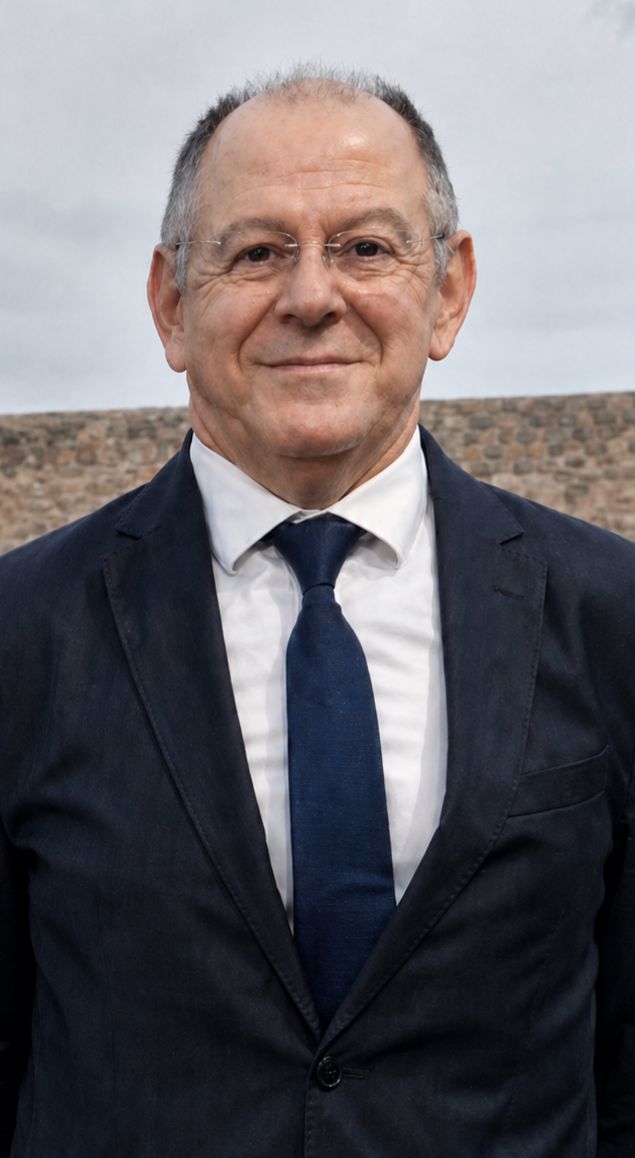 CanalUGR's tweet photo. 🎓 César Augusto Solano ha sido reelegido como decano de @SaludMelilla 🙌

👏 ¡Enhorabuena!

👀 Consulta su trayectoria: https://t.co/nfMKacZYYg https://t.co/yJ448hh50l