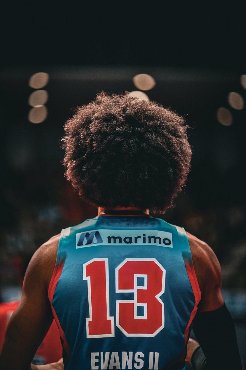 soboteto's tweet photo. 精神的支柱、絶対的安心感。
ドラフラには欠かせない選手!
#dwayneevans
#広島ドラゴンフライズ
#ドラフラ202526 https://t.co/bpS9qjke9Y