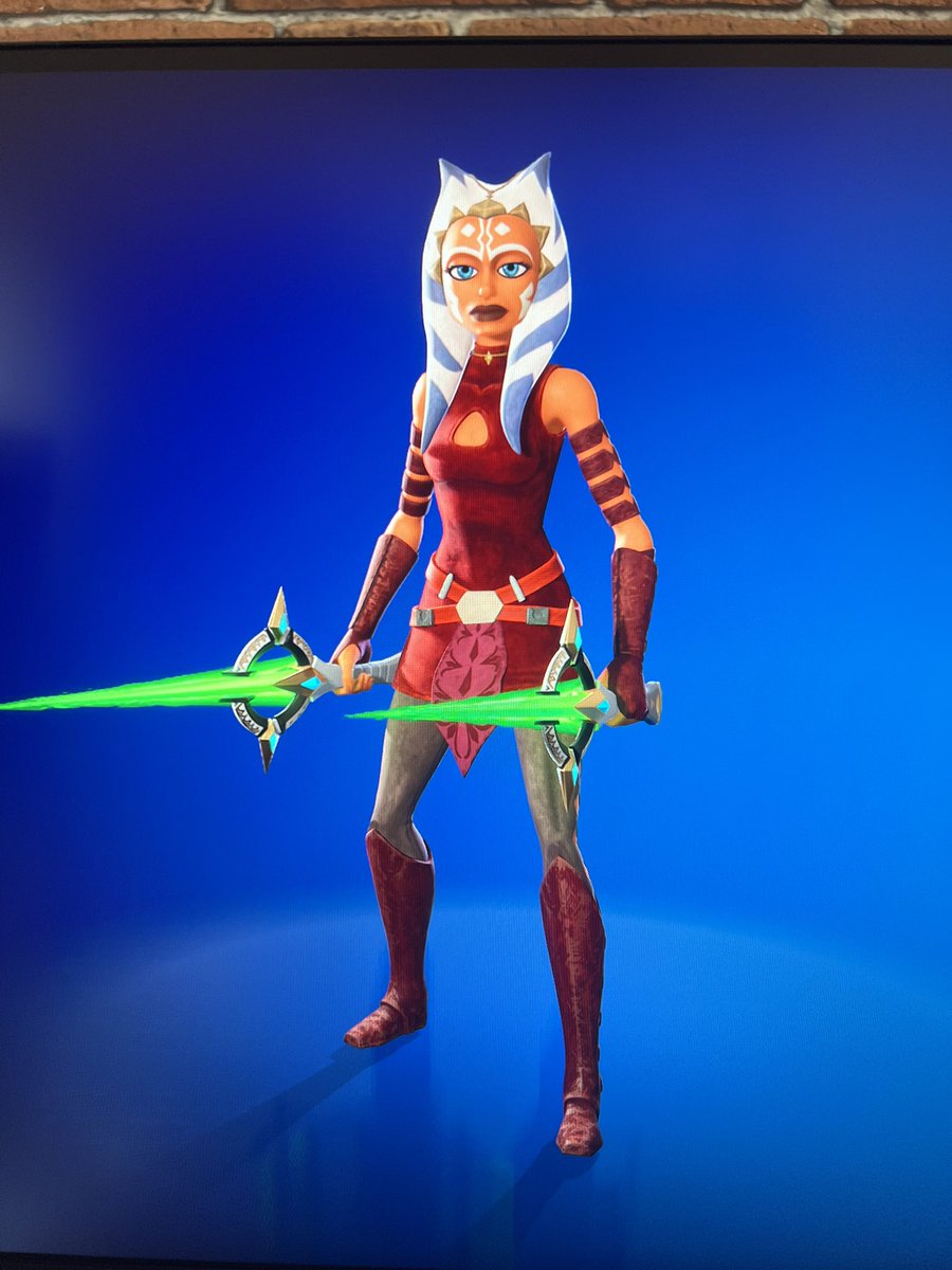 MguelGG's tweet image. No son sus espadas láser, pero hacen el apaño #Fortnite #StarWars