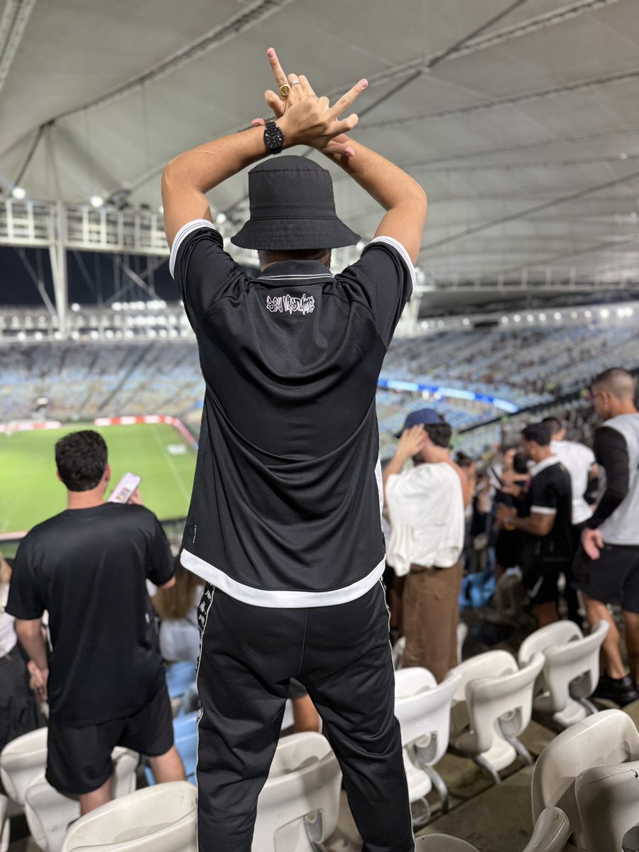 Rogerio13Jr's tweet photo. VASCO X MULAMBADA 🖕🏻🖕🏻💢🪓 https://t.co/oZBSPttf38