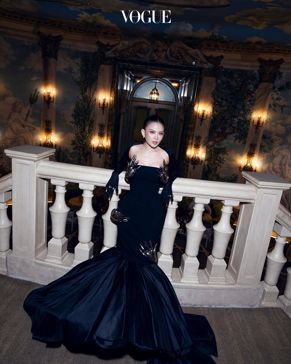 Vogue Thailand tweet media