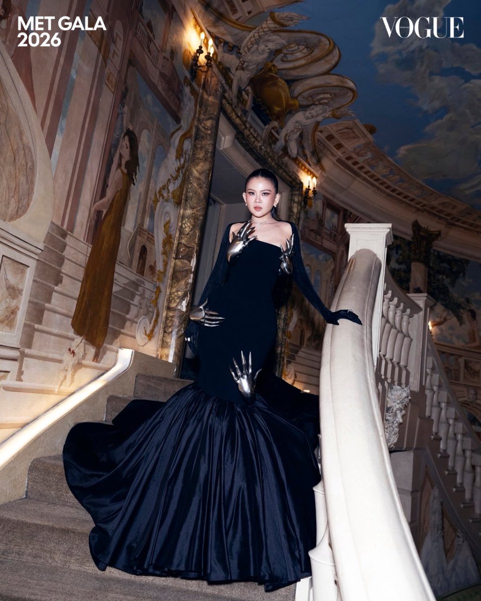 Vogue Thailand tweet media