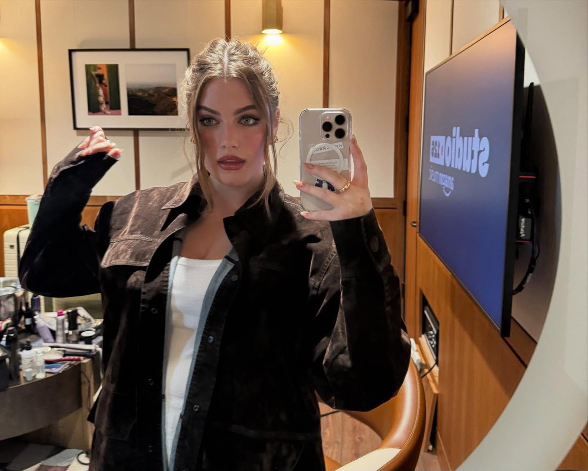 Ella Bright Updates tweet media