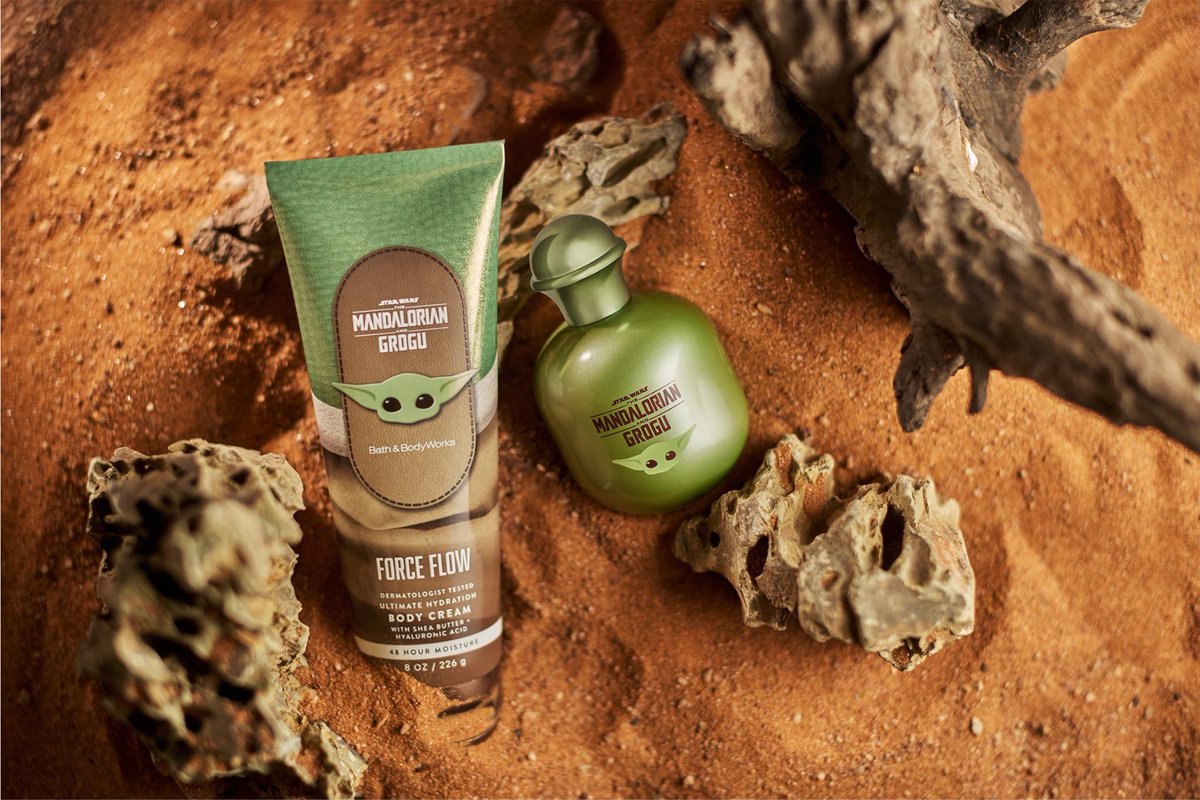 tinarzv's tweet image. May the 4th be with you✨
Bath&amp;amp;Body Works just turned Star Wars into something you can smell, inspired by Star Wars: The Mandalorian and Grogu. 
Storytelling is no longer just seen, it’s experienced. Imagine a hint of the galaxy in your everyday.🌌
#starwars #campaign