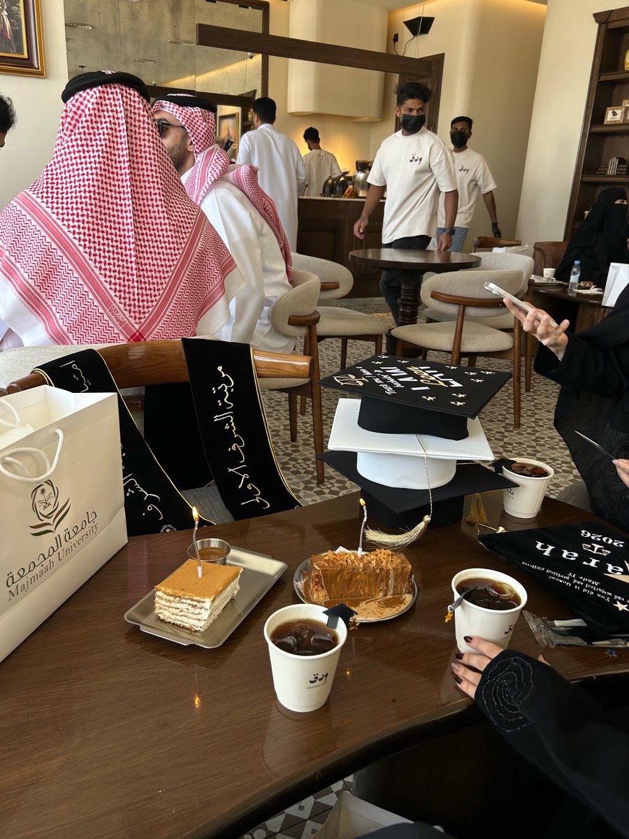 لين tweet media