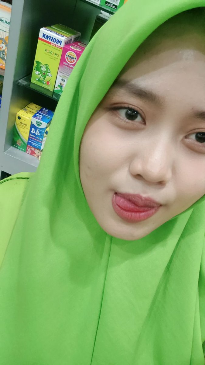 brooklqyn's tweet photo. seragam ini lagi (lovingly) https://t.co/4sehVJF6sy