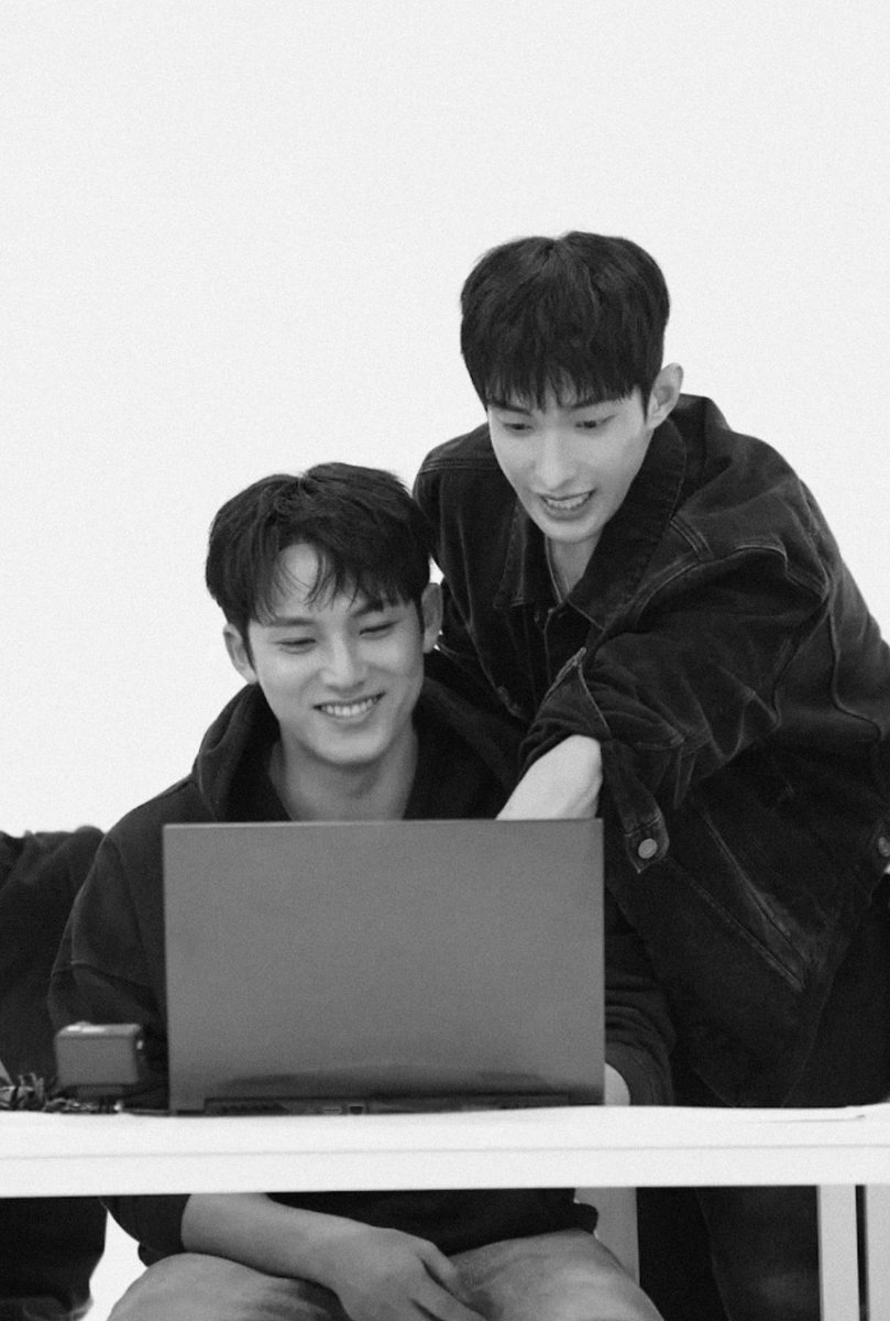 Lee tweet media