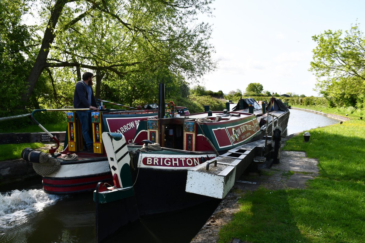 retired_tom's tweet photo. My photos from #May 2023

@CanalRiverTrust #GrandUnionCanal #Ivinghoe #Lock #Bridge #Narrowboat #Reflections

#Canals &amp; #Waterways can provide #Peace &amp; #calm for your own #Wellbeing #Lifesbetterbywater #KeepCanalsAlive https://t.co/2n3LSlinqx
