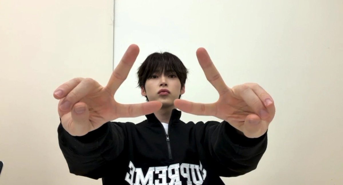 hanbin archive tweet media
