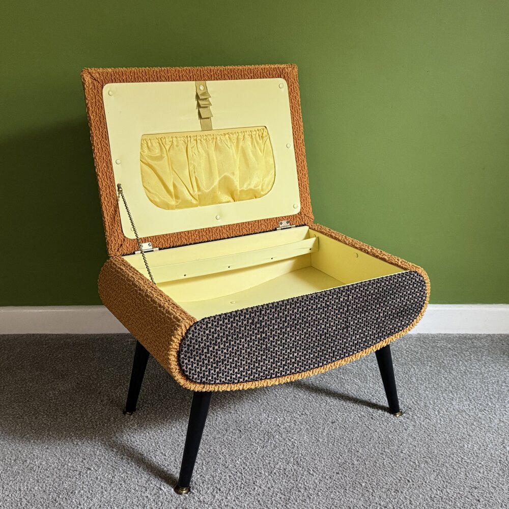 antiques_atlas's tweet image. For SALE on Antiques Atlas we have this
Sherborne Pandora Mid Century Sewing Foot Stool
antiques-atlas.com/antique/sherbo… From Lucian Linnell Vintage @lucianlinnellvintage #midcenturymodernfurniture #midcenturymodern #midcenturysewing #midcenturysewingbox