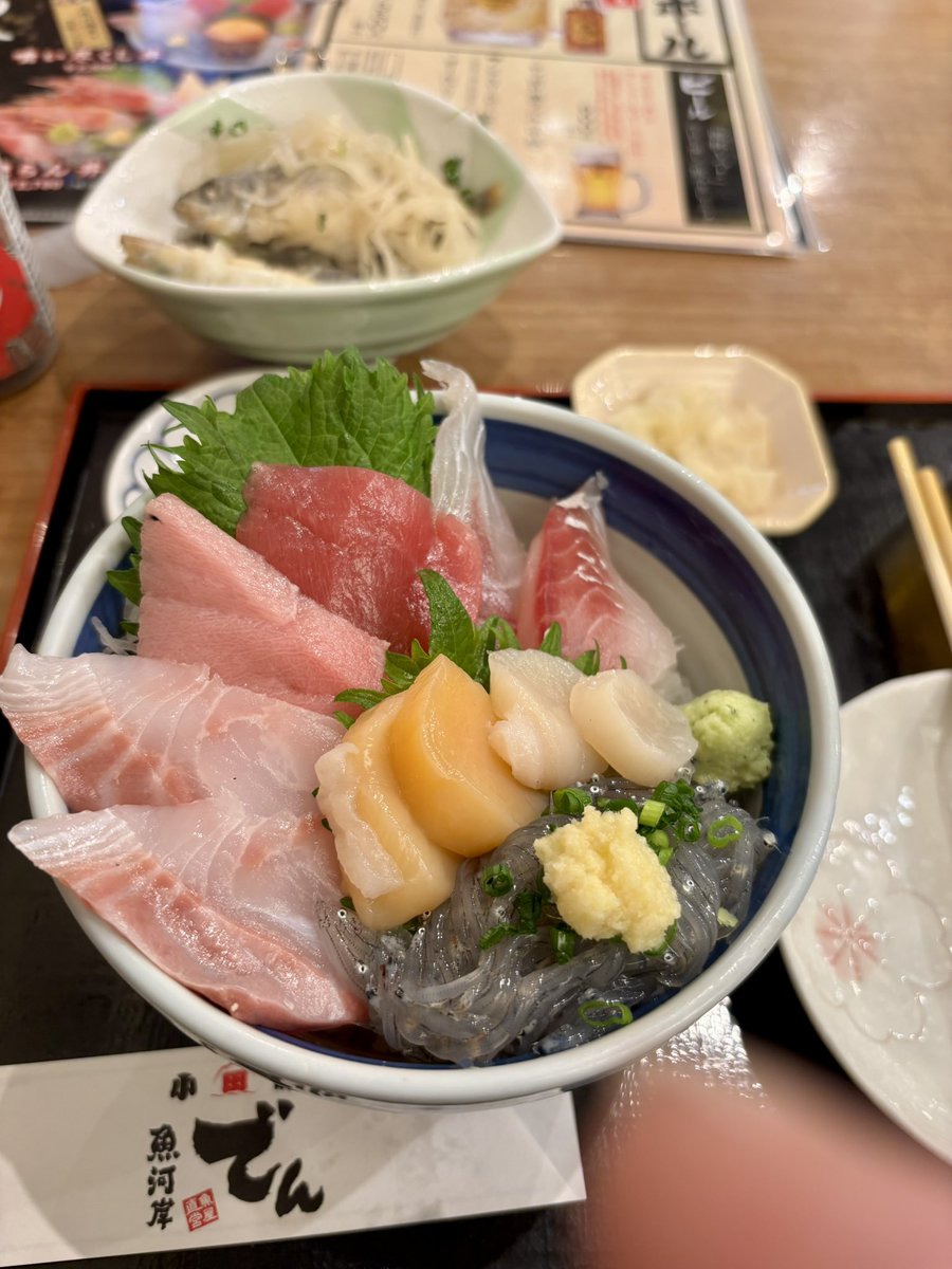 えるれい tweet media