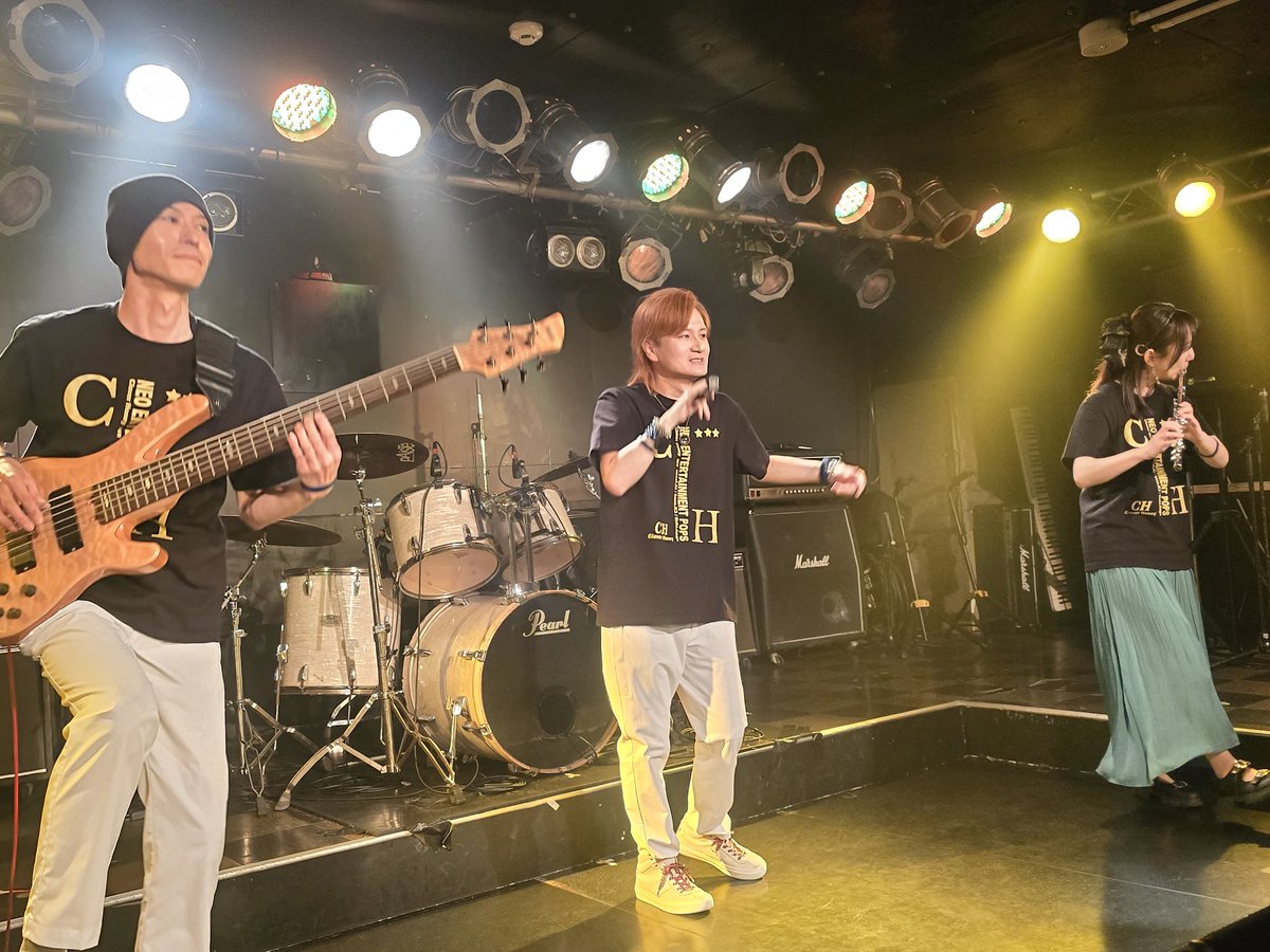 dream_studio_'s tweet photo. GIGS YOKOHAMA TSURUMIライブお疲れ様でした♪

#EYEPROJECT
#CloverHoney
#藍さん
#K3
#こぐさん https://t.co/22DrDTn2ho