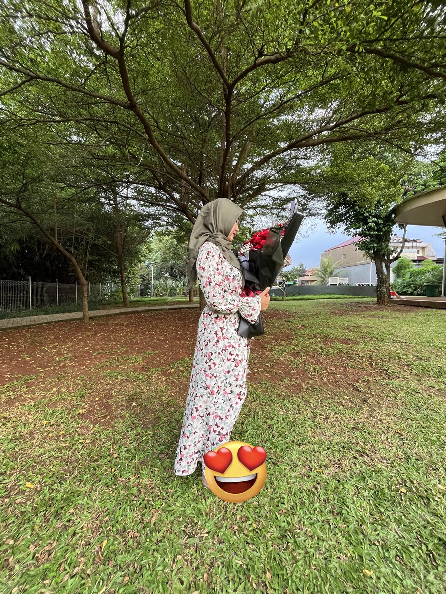 Mama Queen tweet media