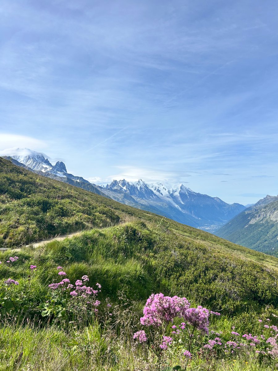Sxwnn_'s tweet photo. Ma raison de vivre, c’est les randonnées et la montagne https://t.co/tUftlKl4zC