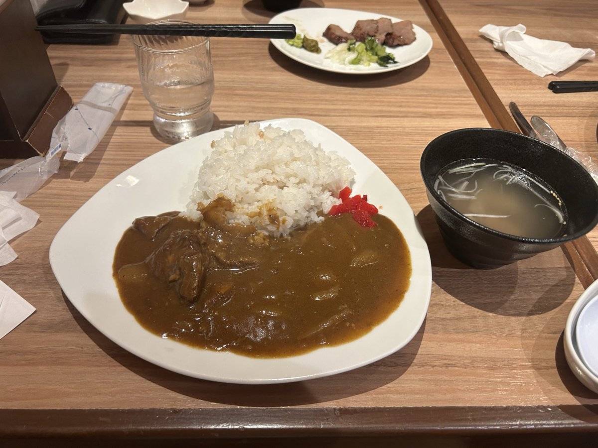 シャコ tweet media