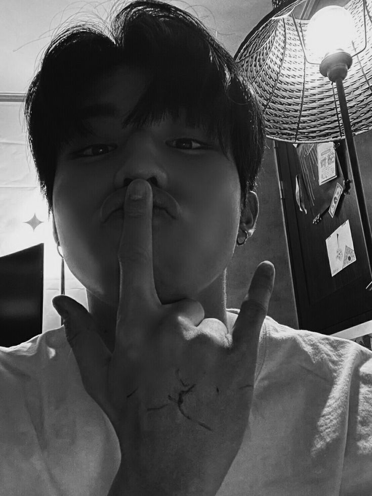 yohan tweet media